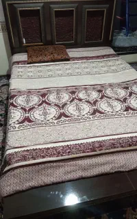 تخت خواب دو نفره در حد نو