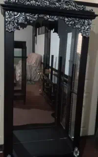 بوفه کنده کاری در حد نو