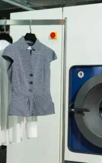خشکشویی اتوشویی تخصصی پتو و پرده، لکه‌بری تضمینی