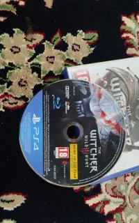 فروش دو عدد سیدی ps4 بازی اول ویچر دوم رینبو ایکس