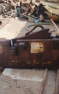 قیچی زمینی دستی