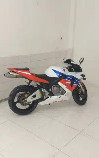 cbr600مدل2004