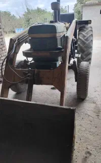 جاندار ۲۰۴۰ مرت.یک عدد بیل ۴ جک تعادلی.تراکتور ۳۹۹