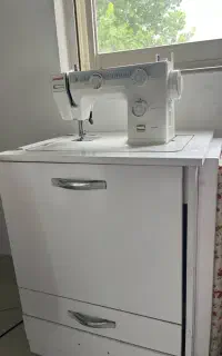 چرخ خیاطی حرفه ای