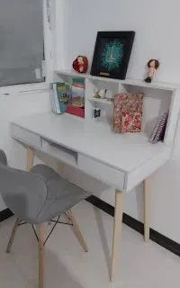 میز مطالعه کلاسیک کد ۰۰۱