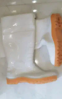 ۴ جفت چکمه نو