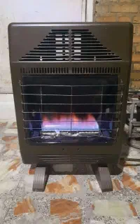 بخاری آبسال بدون دودکش سالم در حال کار