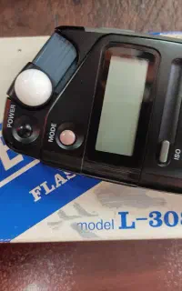 فلاش متر(نورسنج) SEKONIC ژاپن