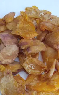 برگه زردآلو، شربت شاتوت، لواشک