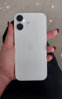 ایفون ۱۷ نرمال