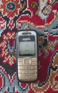 گوشی نوکیا ۱۲۰۰