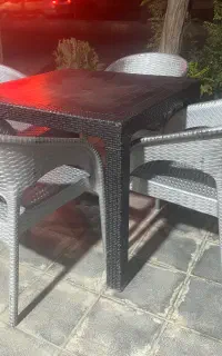 میز صندلی حصیری