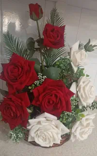 سبد گل رزدرحدنو می باشد