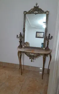 آینه و شمعدون با کنسول در حد نو