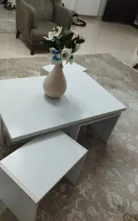 میز جلو مبلی در حد نو با چهار تا عسلی ده ملیون
