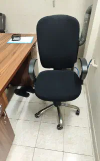 میز و صندلی و میز کنفرانس