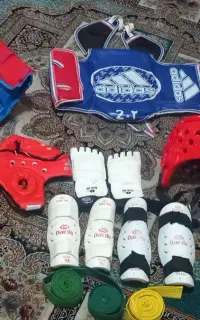 ست کامل وسایل های تکواندو در حد نو وکم استفاده‌شده