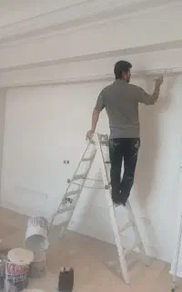 استخدام غلطک زن خانم اوستا نقاش