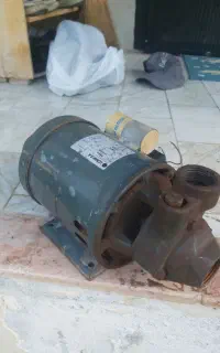پمپ نیم اسب