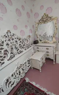 تخت درحدنو