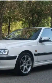 حمل مسافر