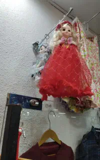 تعدادی عروسک بخاطر تغییر شغل به فروش میرسد