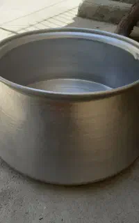 دیگ خیلی بزرگ