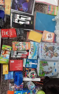 دفتر و مداد رنگی