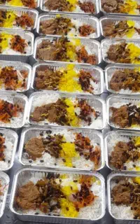 طبخ غذای مجلسی برای مهمانی‌ها  نذری  و...