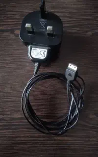 شارژر اصلی سامسونگ ساده وقدیمی