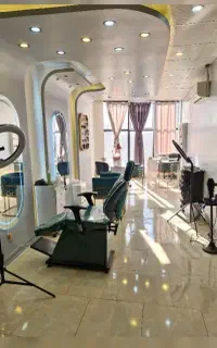 اجاره میز ناخن و تخت مژه یا تخت آرایش دائم