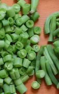 لوبیا سبز خورد شده