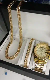 ساعت دیزل و دستبند و گردنبند کارتیه