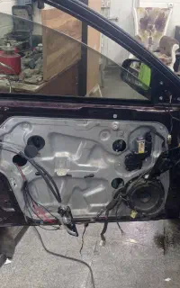 تعمیرات شیشه بالابر وقفل خودرو برندو مدرن ملایر