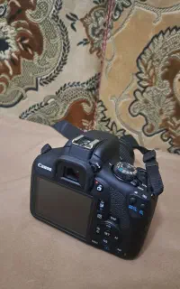 کنون 2000d
