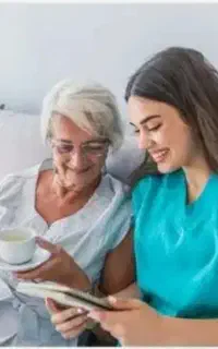 نگهداری از سالمند خانم  سکته مغزی