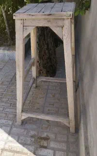 چهارپایه چوبی سبک