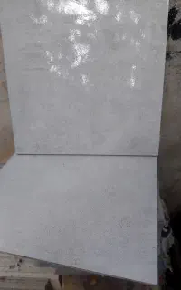 کاشی کف حمام و سرویس