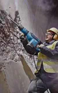 تخریب کاری.    وسنگ کاری پارکینگ وا کاشی سرامیک