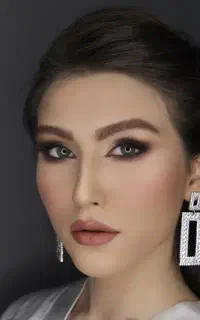 میکاپ و شینیون vip در لوکیشن شما