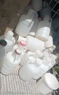 دبه خیارشور سطل موجود است