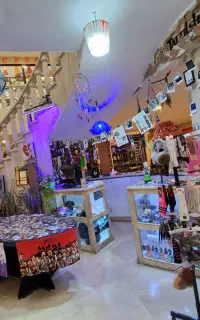 پوستر استیکر بکدراپ تابلو اکسسوری و کادوئی