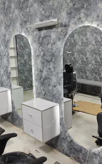 آینه آرایشگاهی