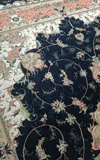 یک تخته فرش 12متری درحدنو استفاده شده ولی سالم