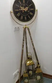 ساعت ایستاده