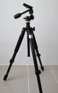 سه پایه دوربین بیک Q720 Beike