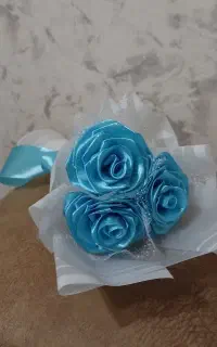 دسته گل سه شاخه
