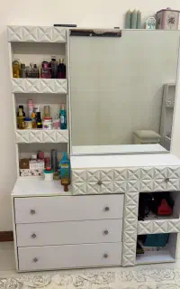 میز ارایش چهار کشو اینه دار