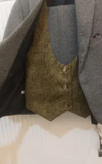 ست پسرانه یکی دو ساعت پوشیده شده