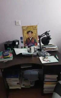 میز کامپیوتر و مطالعه